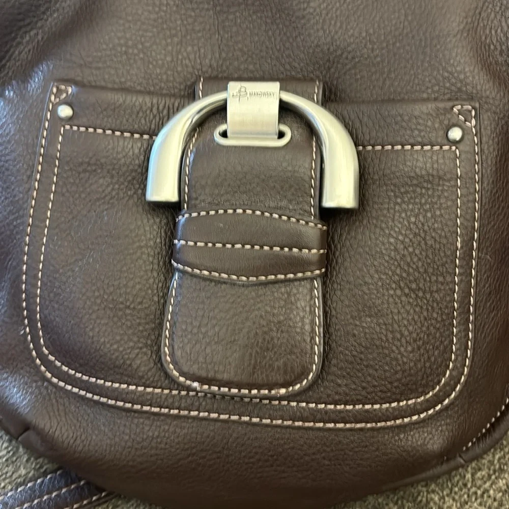 B. Makowsky Brown Leather Crossbody/Shoulder Bag‎